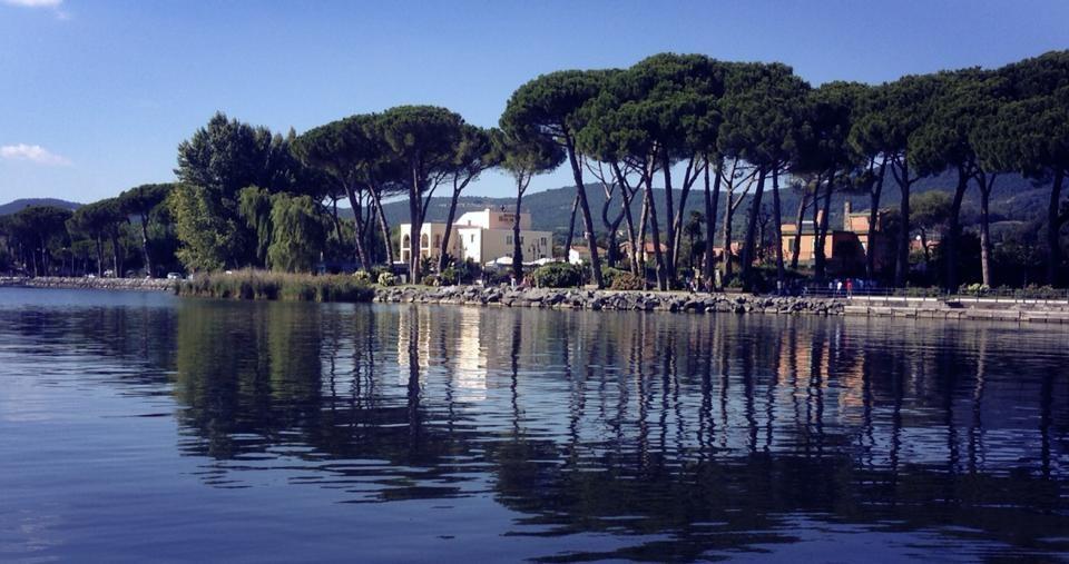 Hotel Holiday Sul Lago Больсена Экстерьер фото